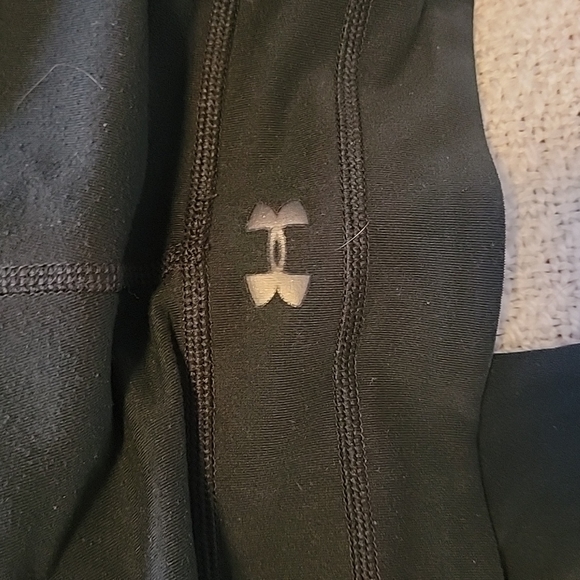 Under Armour fitness pants - Picture 2 of 2